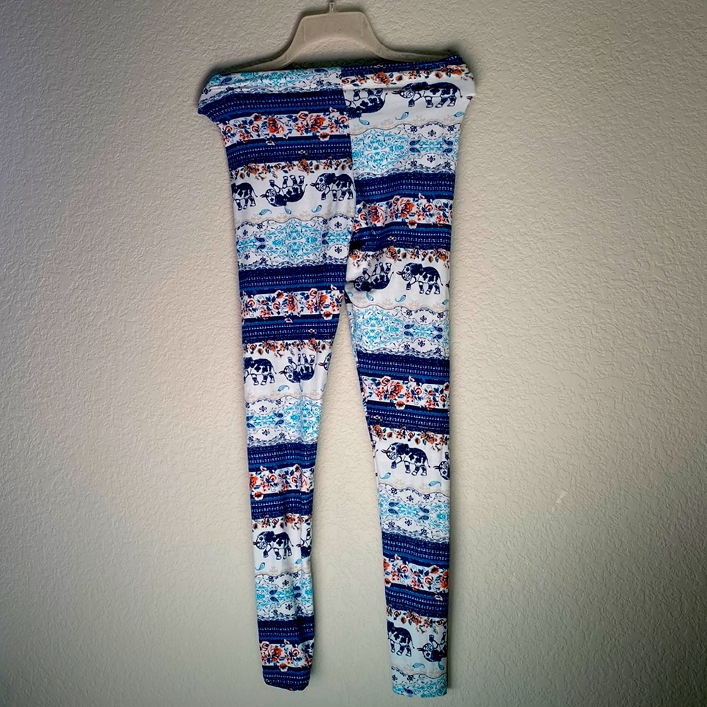 Color- multi colored